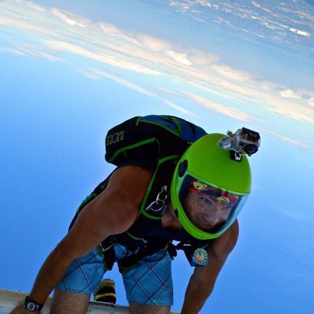 Koalas Skydiving